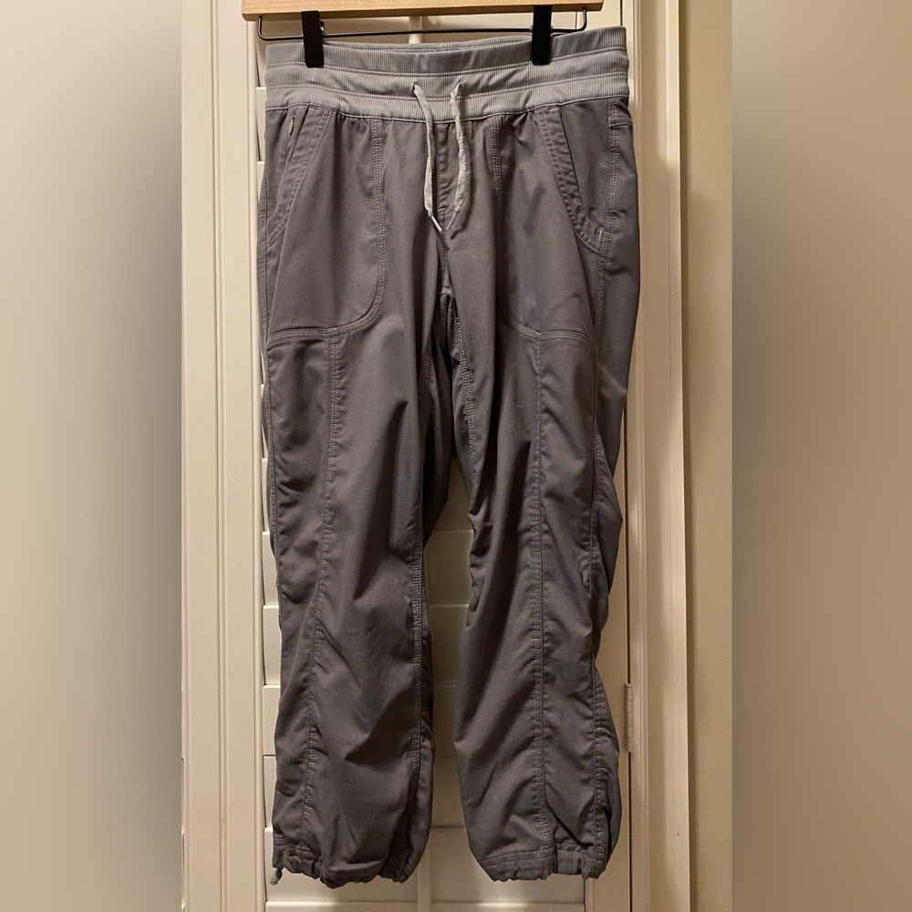 Women's The North Face LOGO Gray Pants Dance/Studio/Cargo Crop Pants Size‎ S/P